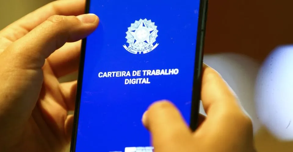 Segundo o IBGE, desemprego chega a 5,8% no trimestre encerrado em abril