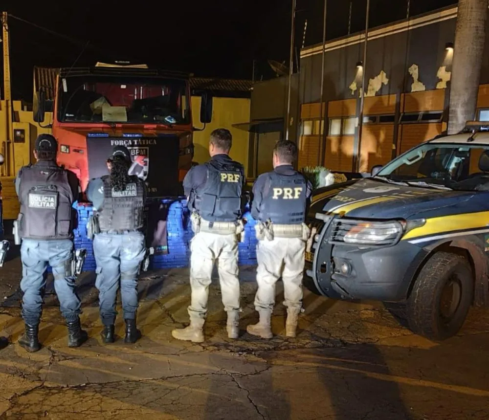Droga que saiu de Naviraí e seguia para a Bahia é apreendida 