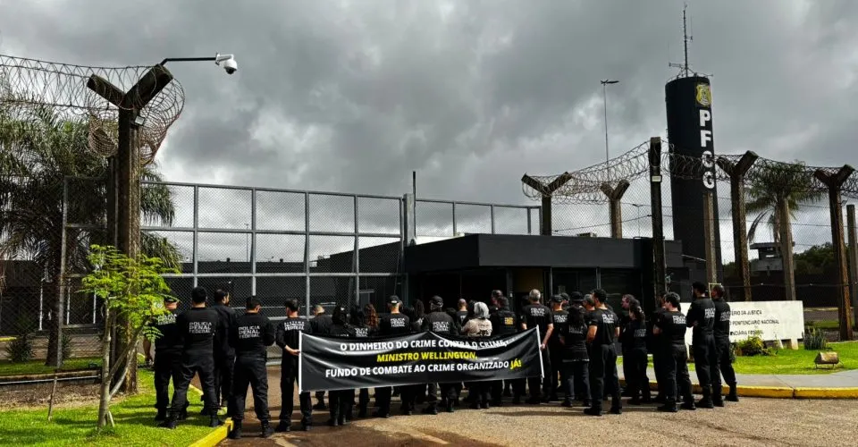 Pelo país: Policiais penais federais aprovam estado de greve e podem paralisar presídios a partir de segunda-feira