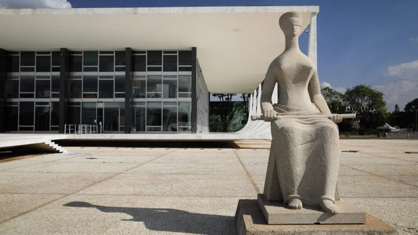 Análise: STF adia conclusão de julgamento sobre nepotismo em cargos públicos