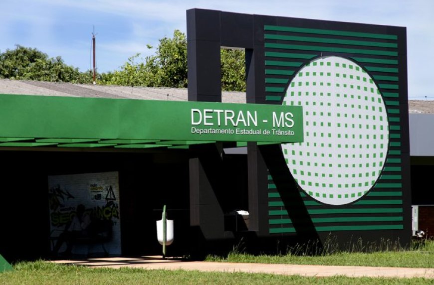 Detran alerta que não envia SMS ou e-mail com informações de suspensão da CNH à condutores