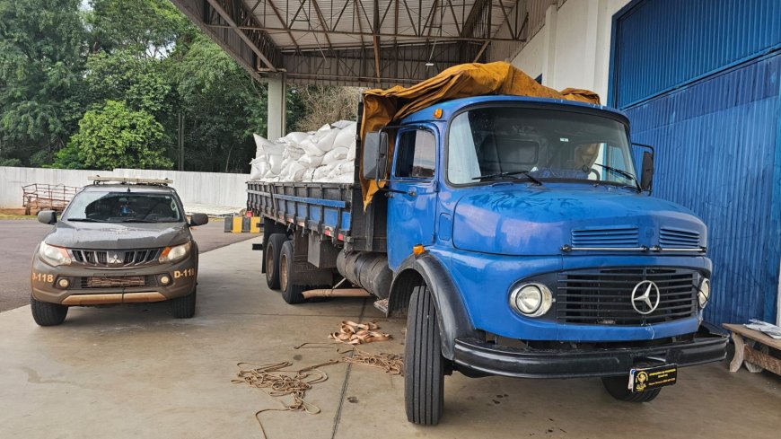 Caminhão que seguia para São Paulo com quase uma tonelada de defensivo agrícola é apreendido em Iguatemi